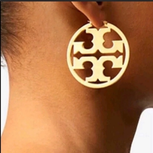 NEW Tory Burch Miller Hoop Earrings in Gold Color - Picture 6 of 6